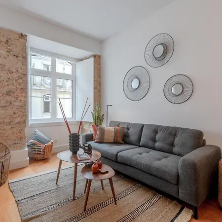 Industrial Haven - Downtown Apartment